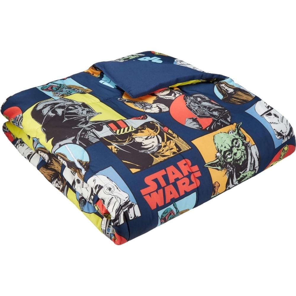 - Starwars comforter (full size)